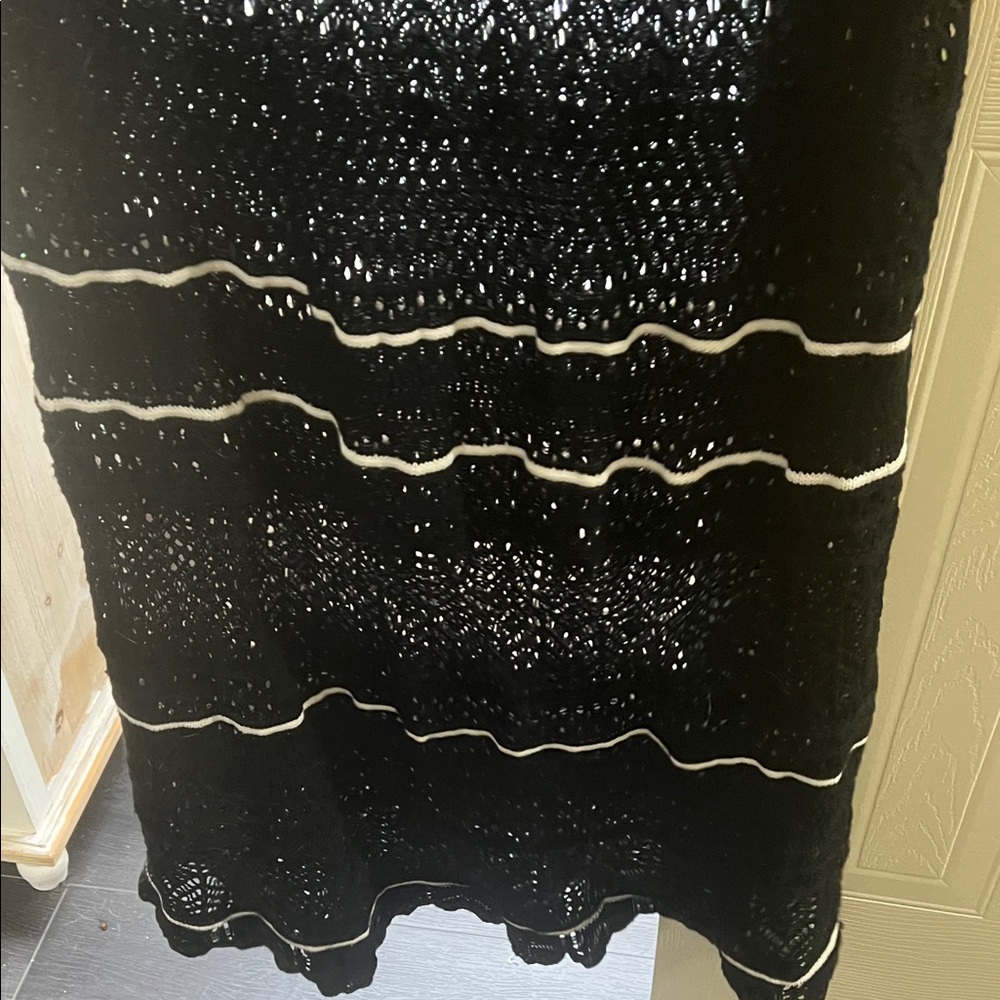 Abercrombie & Fitch Black Maxi Dress with White Trim - Picture 4 of 4